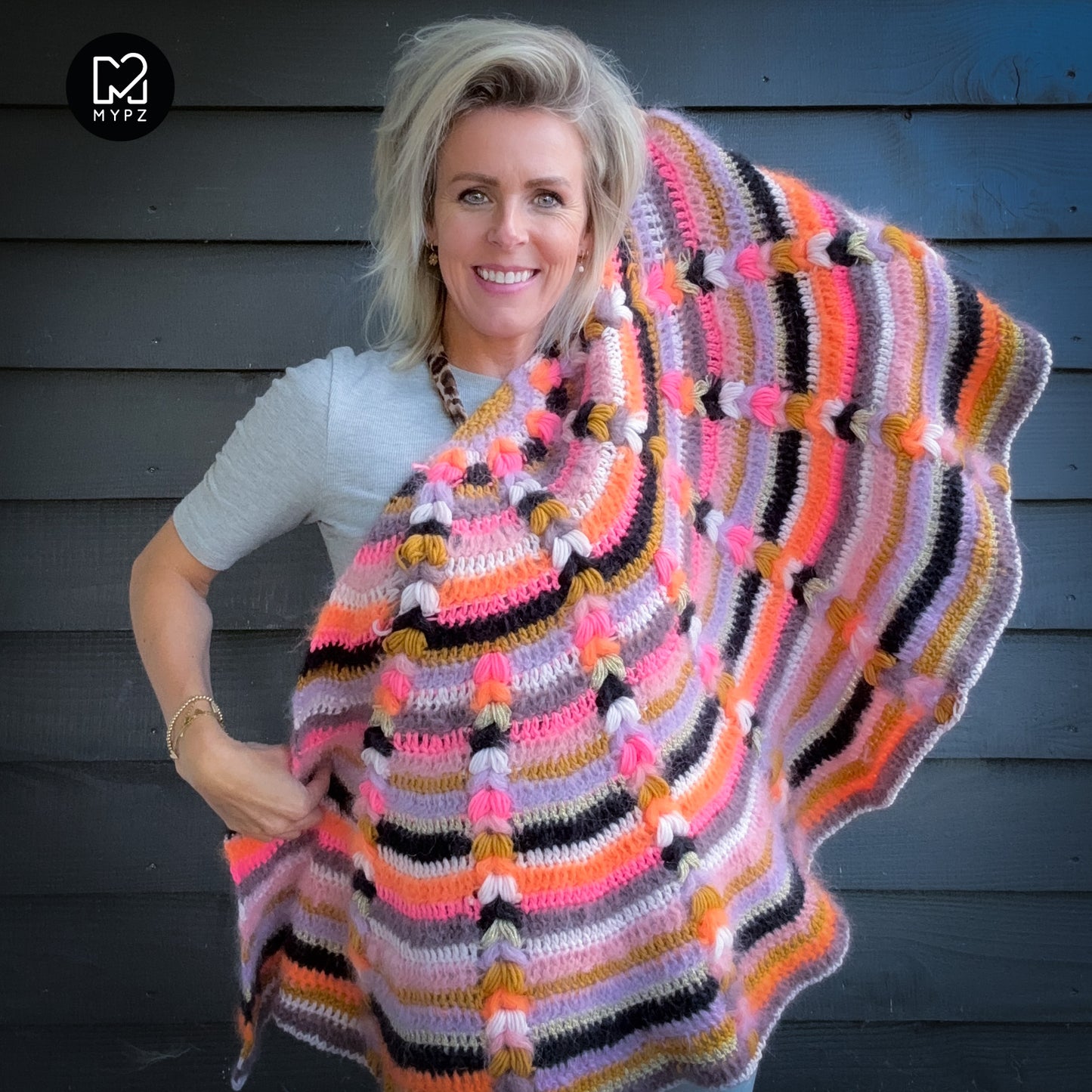 Crochet pattern - MYPZ Boho shawl (ENG-NL-DE-FR-ES)