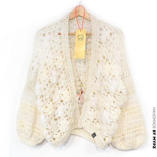 Crochet kit - MYPZ Short bomber cardigan Wildflower Off White (ENG-DE-NL-ES-FR-IT-DA-SV-NO)