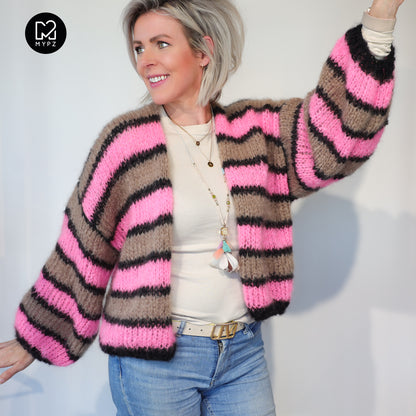 Knitting kit – MYPZ Short Light Mohair Cardigan Zumy No10 (ENG-NL-DE)