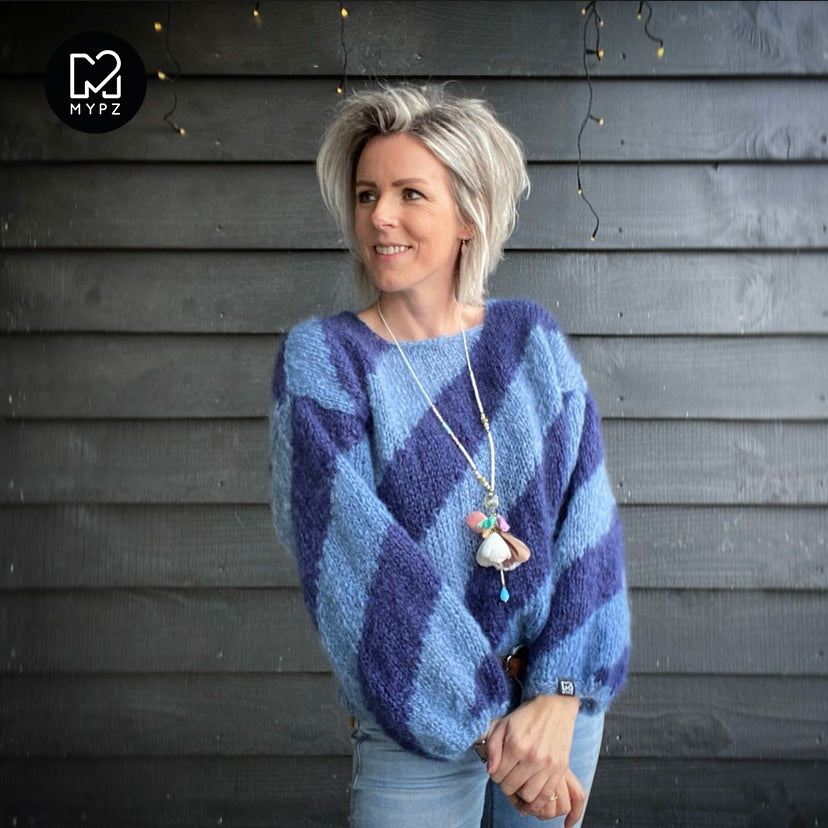 MYPZ Light mohair pullover Blue diagonal